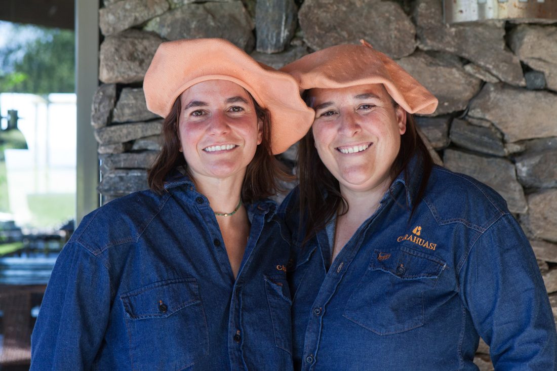 Magdalena and Elisa in their Carahuasi berets